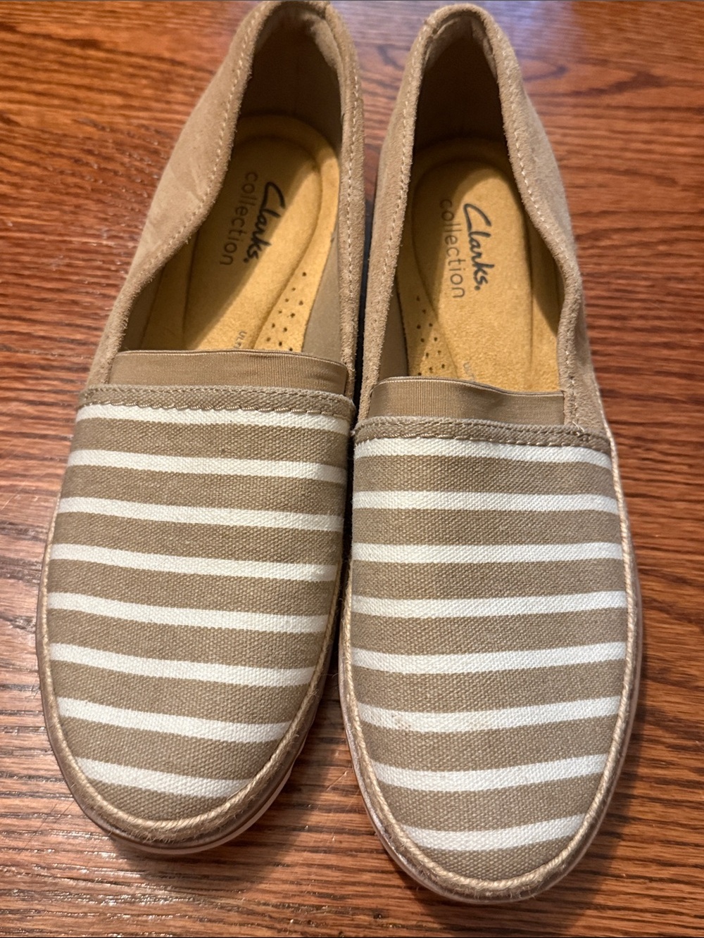 Clarks Collection Women's Tan and White Striped Slip-On Loafers